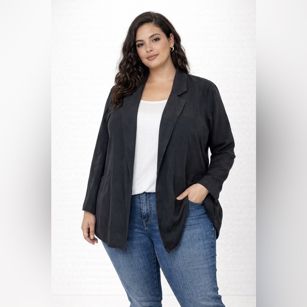 Torrid Lightweight Open Front Blazer Style Cardigan Black Size 2